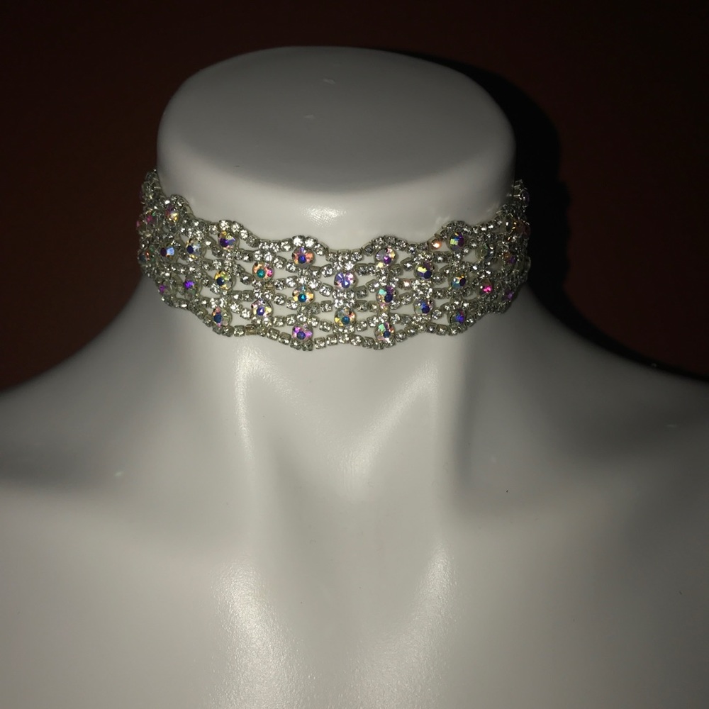 Crystal Choker